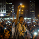 Imagen para el artículo titulado La luz de los móviles, símbolo de las protestas en Hong Kong